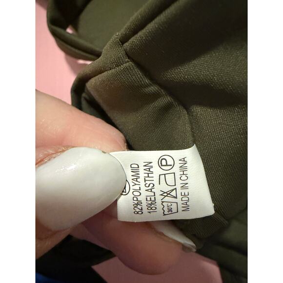 Women's Small Green Sexy Triangle Two Piece V-Neck Solid Knot Front Swimsuit - Picture 6 of 7